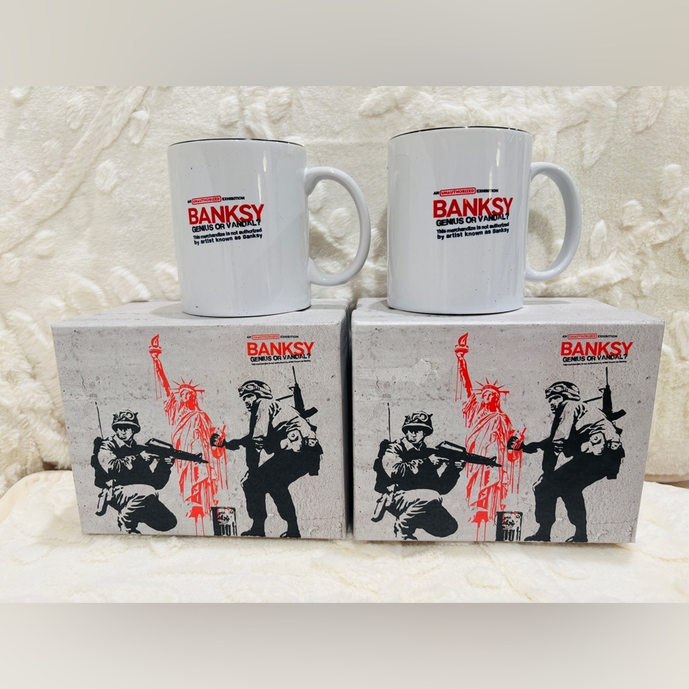Banksy Fans! 'Unauthorized Exhibition: Genius or Vandal?' Mug - Picture 6 of 11
